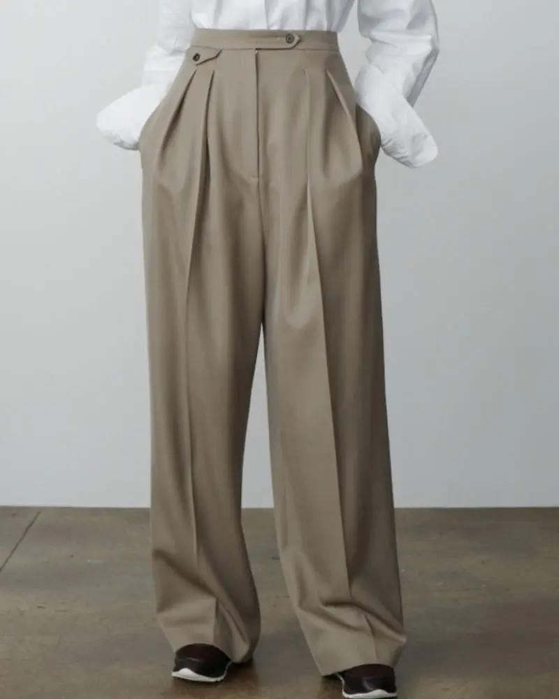 Pantalon en laine oversize pour femmes de la marque Old Money Women, coupe ample et confortable, en tissu chaud et doux.