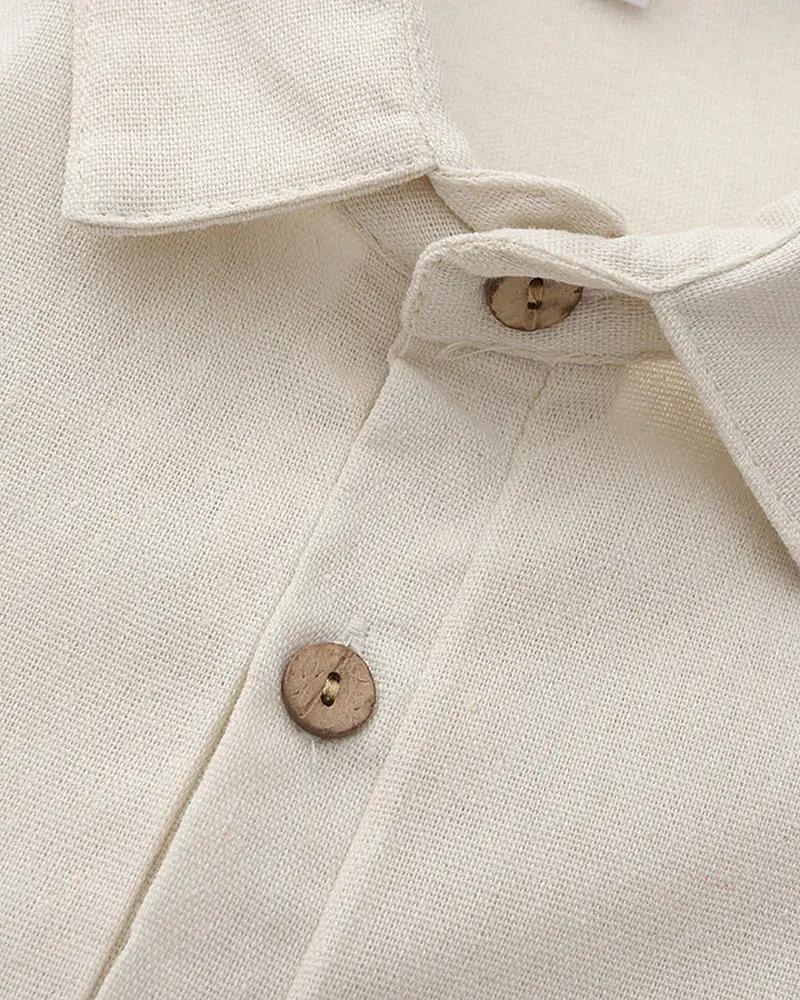 Polo en lin beige Casablanca de Old Money WorldWide, col classique et tissu léger pour un style élégant.