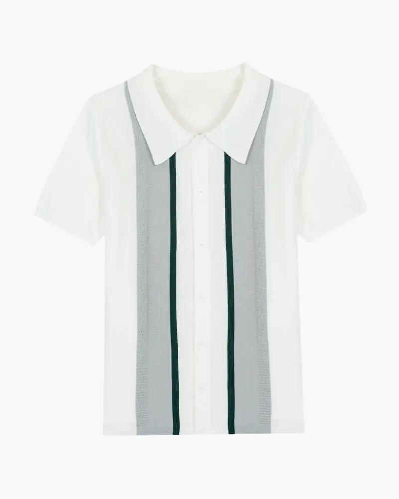 Pull polo en maille Bradford de Old Money, couleur claire, porté sur mannequin avec col et boutons visibles.