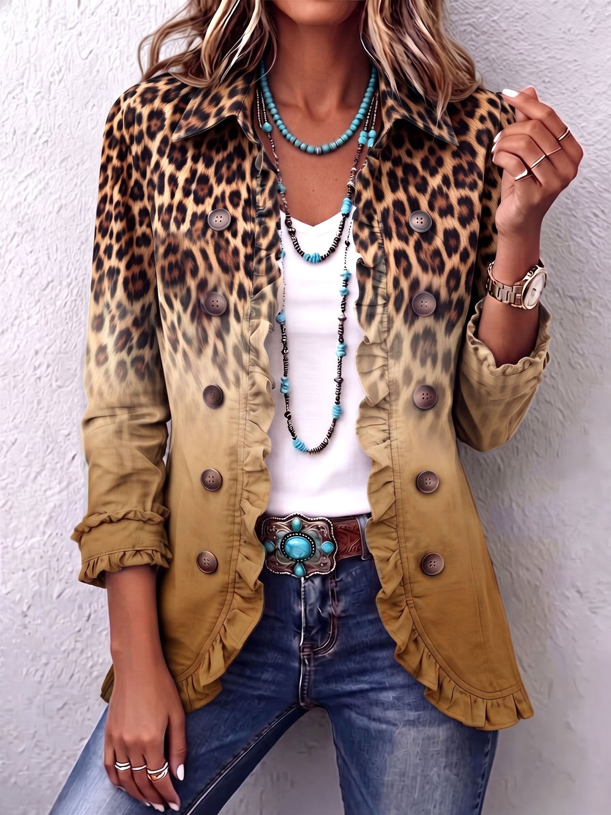 Blazer léopard dégradé avec volants de la marque Danoir Paris, veste élégante à motif animalier et détails féminins.