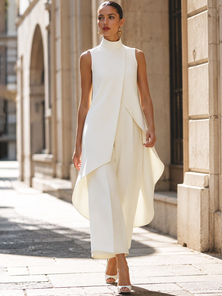 Ensemble femme Catalina Danoir Paris avec haut à col haut et pantalons palazzo en tissu léger, porté par une femme.