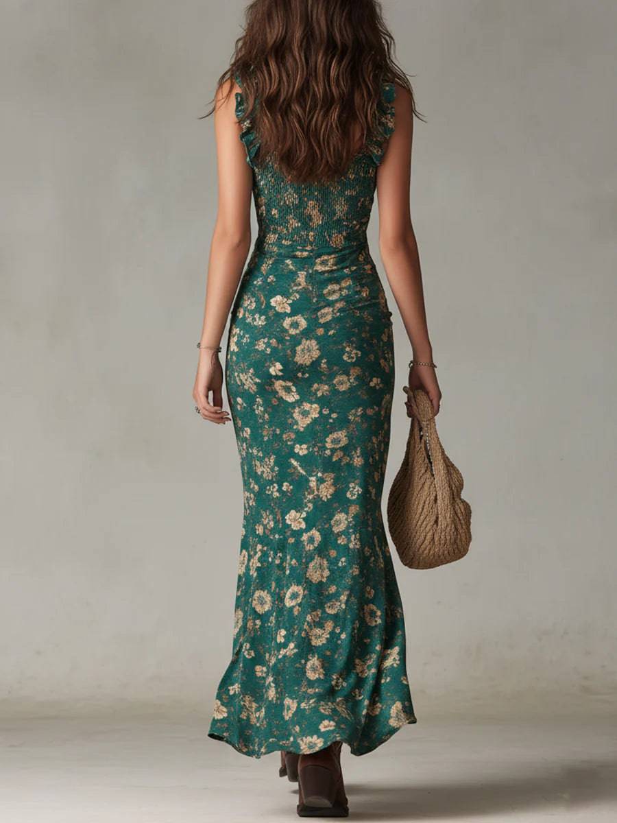 Robe maxi bohème verte à imprimé floral avec manches volantées, de la marque Danoir Paris, vue en détail.