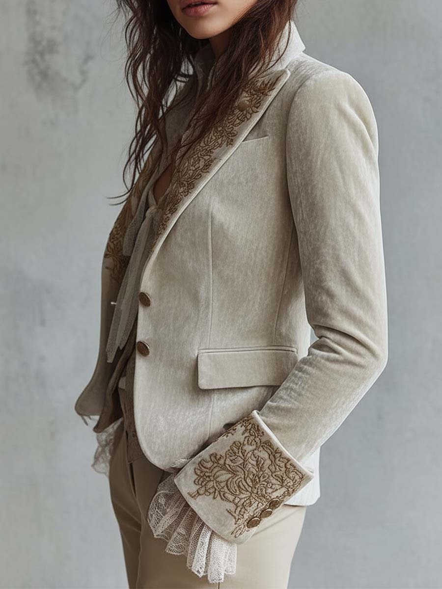 Veste blazer à manches longues Constance Danoir Paris ivoire brodée, style tailleur élégant pour femme.