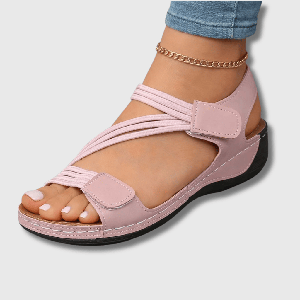 Sandales légères Agnes de Danoir Paris, confortables, avec semelle souple et bride en cuir beige, parfaites pour l'été.