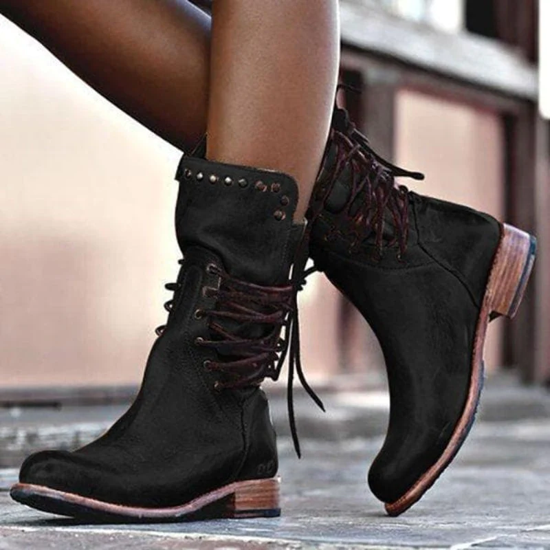 Bottes classiques Grace™ de Danoir Paris en cuir noir avec semelle confortable, vues de face sur fond blanc.