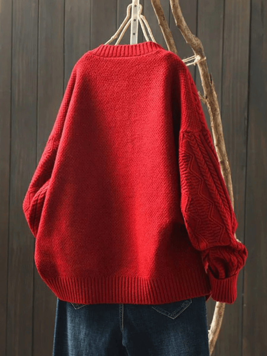 Cardigan en tricot élégant Doris de Danoir Paris, vue de face, en tissu doux et finition soignée.