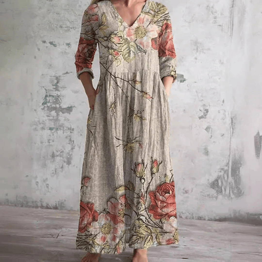 Robe d'été florale Bella™ de Danoir Paris, robe légère à motifs floraux pour l'été, vue de face sur mannequin.