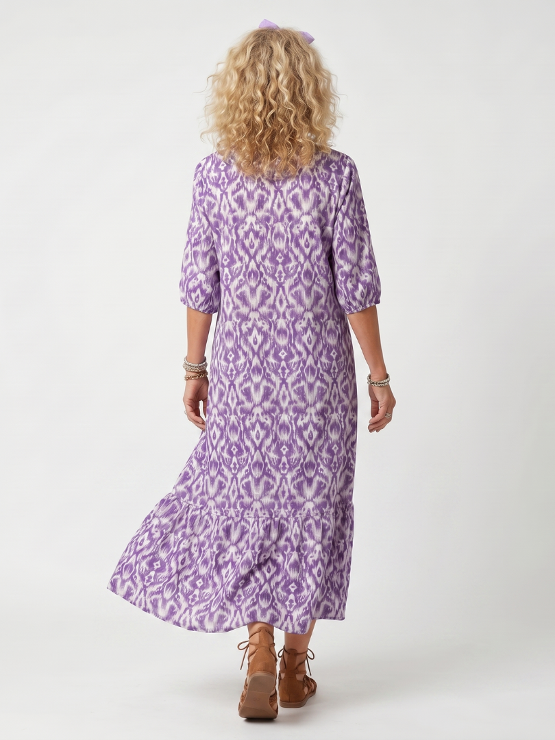 Robe midi à franges Danoir Paris Pénélope avec imprimé à liens, tissu léger et style élégant pour femme.