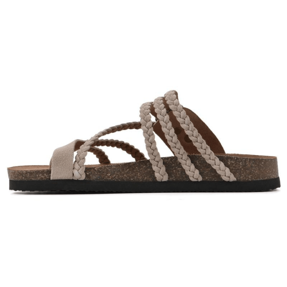 Sandales élégantes Danoir Paris en cuir avec tressage raffiné et semelle fine, parfaites pour un style sophistiqué.