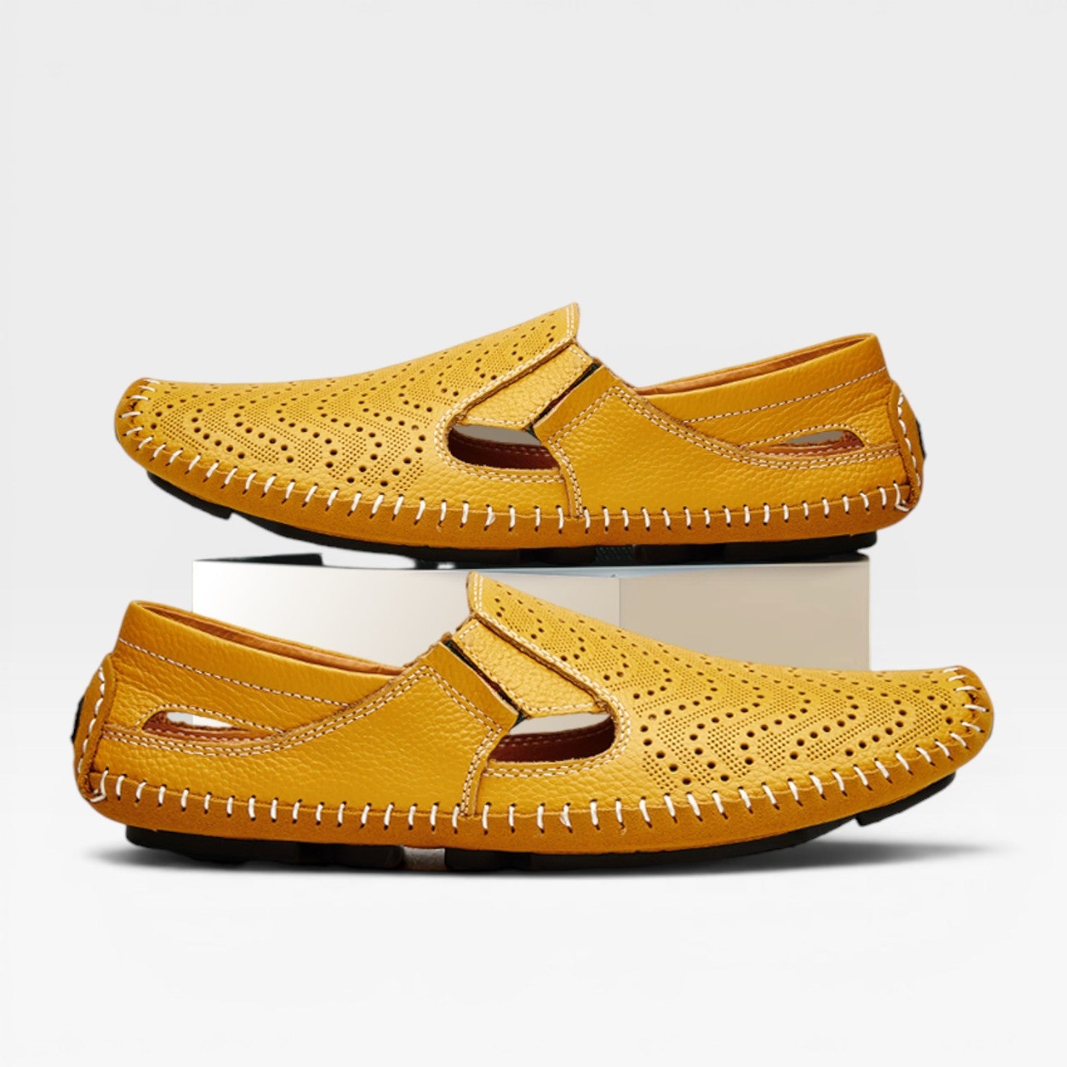 Mules en cuir Danoir Paris pour hommes, sandales d'été perforées décontractées à enfiler, style italien, confortables et élégantes.
