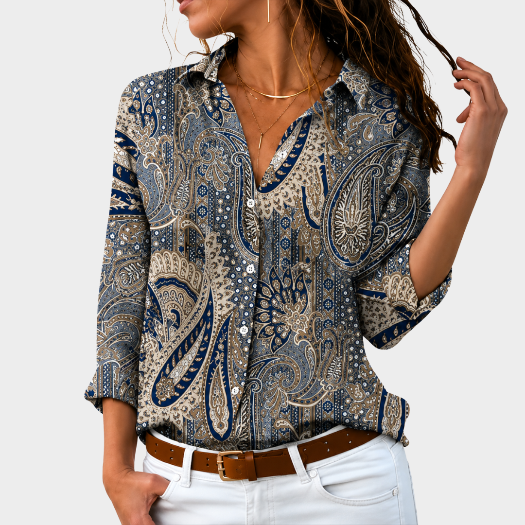 Blouse élégante Danoir Paris à motif paisley intemporel avec charm, manches longues et coupe fluide.
