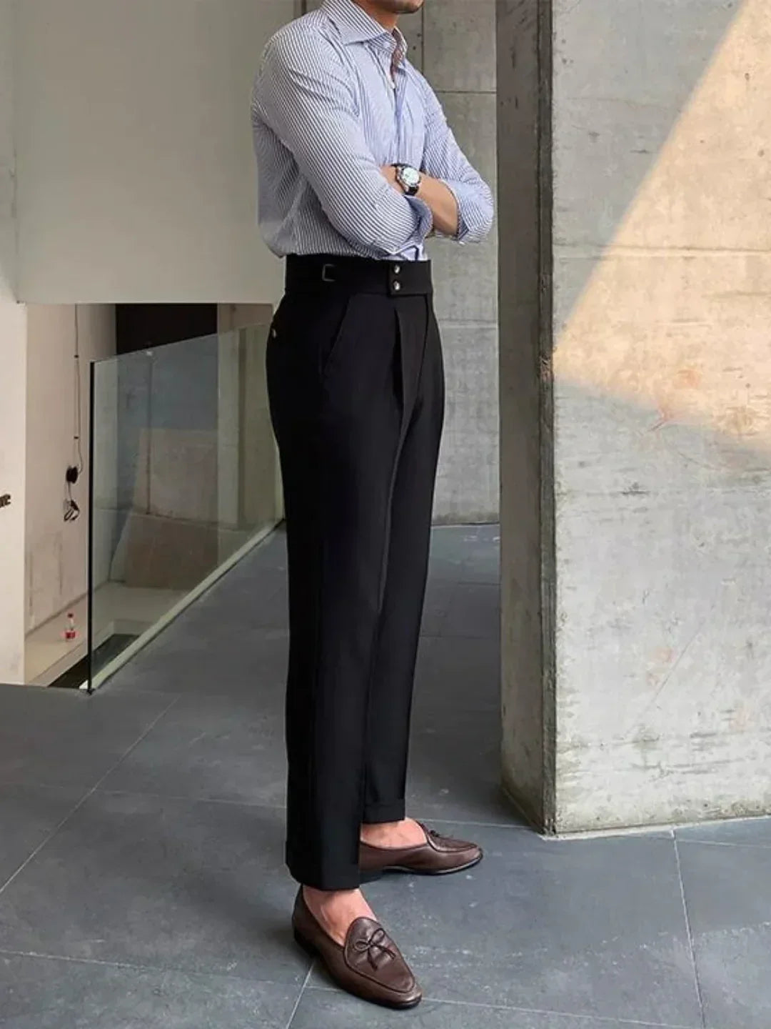 Pantalons vintage Danoir Paris Moritz, style sartorial élégant avec coupe classique, en tissu de haute qualité.