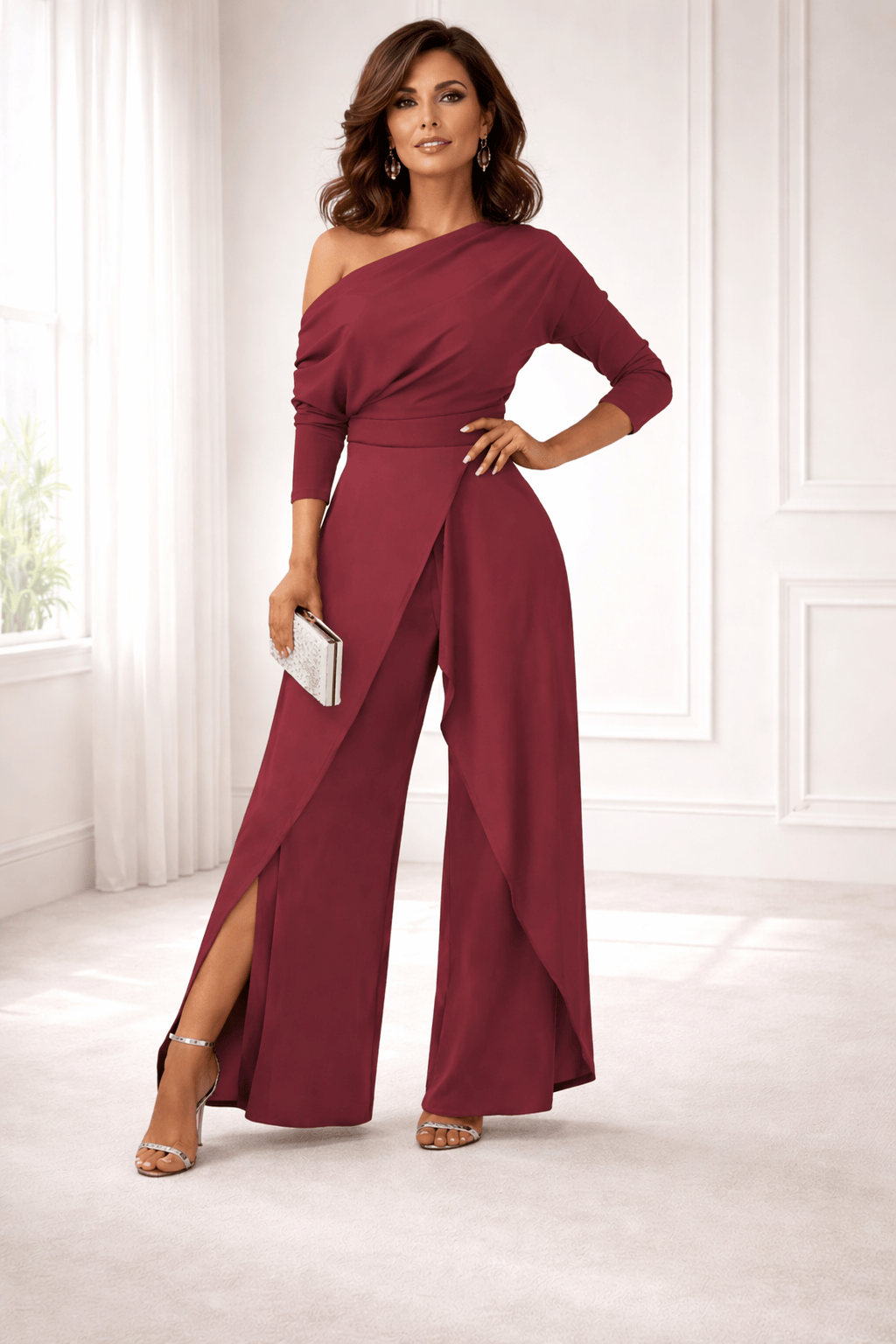Pantalon mono élégant Danoir Paris Santoro™, coupe raffinée et tissu fluide, porté sur mannequin.
