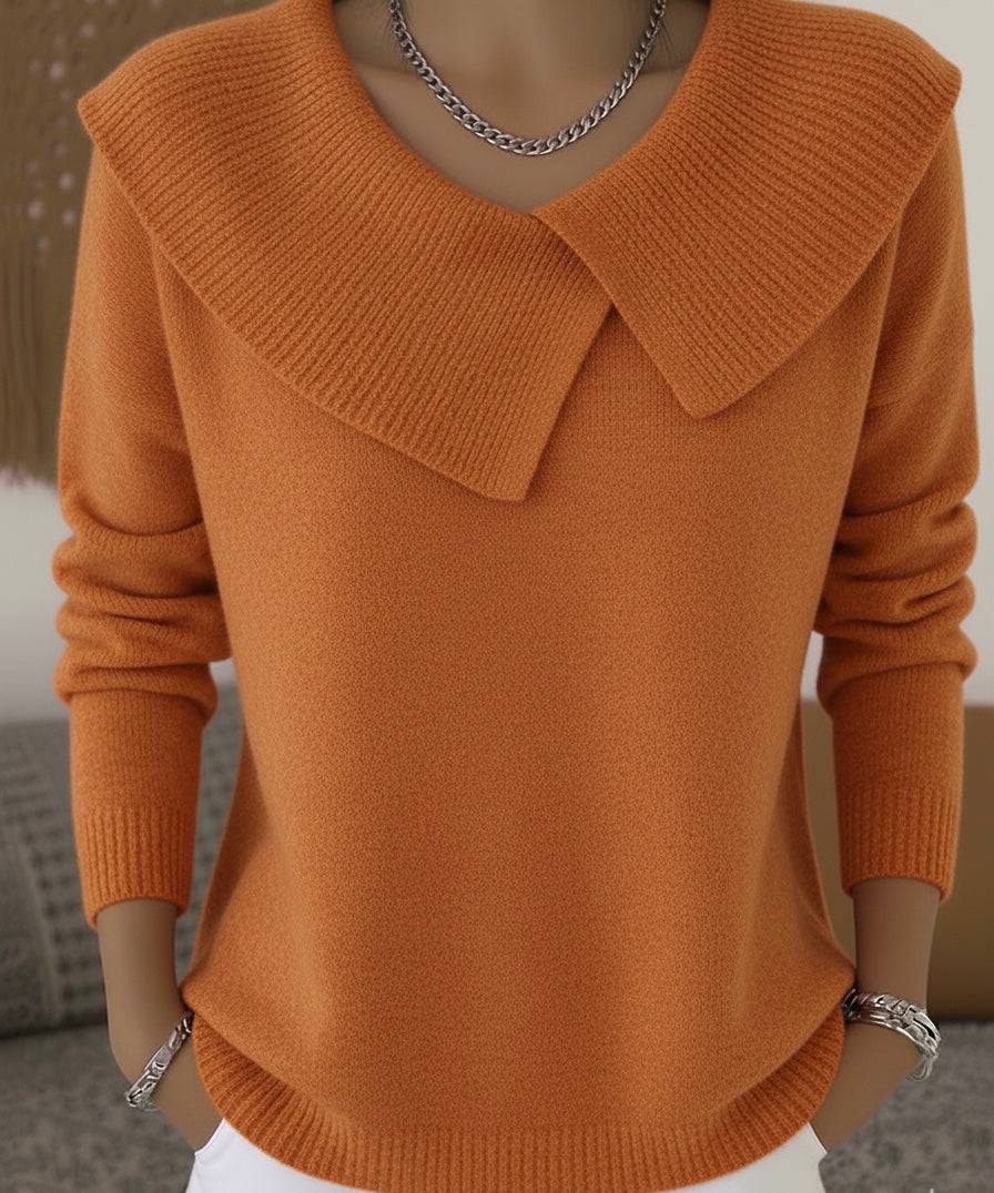 Pull côtelé élégant Rylee de Danoir Paris, vue de face, en tissu doux avec col rond et manches longues.