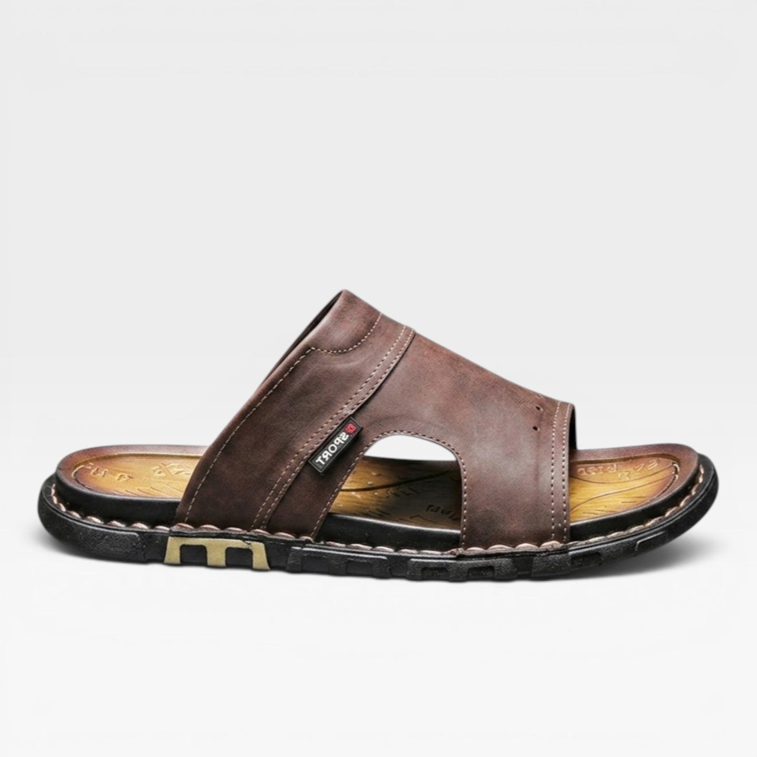 Sandales slides en cuir pour hommes Danoir Paris, style estival classique à bout ouvert, faciles à enfiler.
