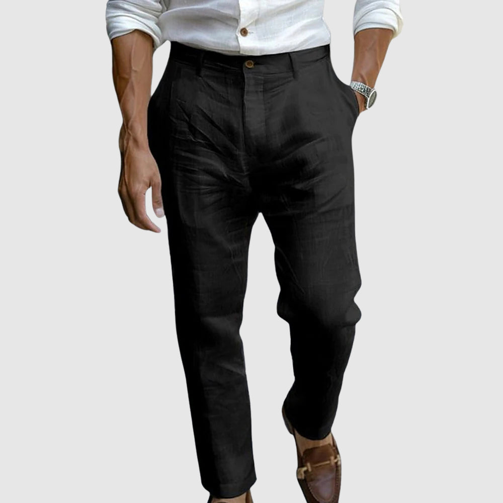 Pantalon en lin de luxe Danoir Paris, modèle Saint-Tropez Chic Estivi, porté, vue de face, tissus légers et élégants.