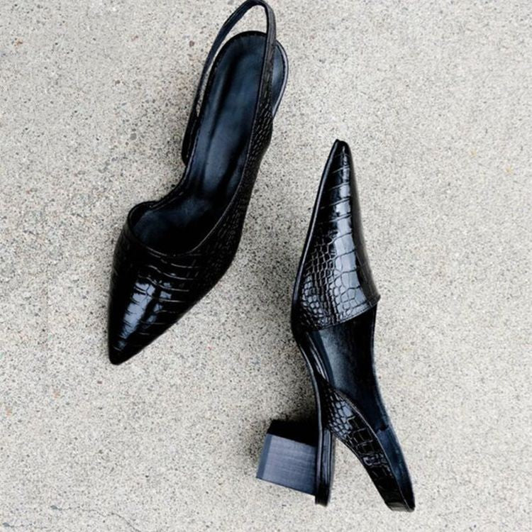 Escarpins orthopédiques Lisa™ de Danoir Paris en cuir noir avec talons, conçus pour le confort et le style.