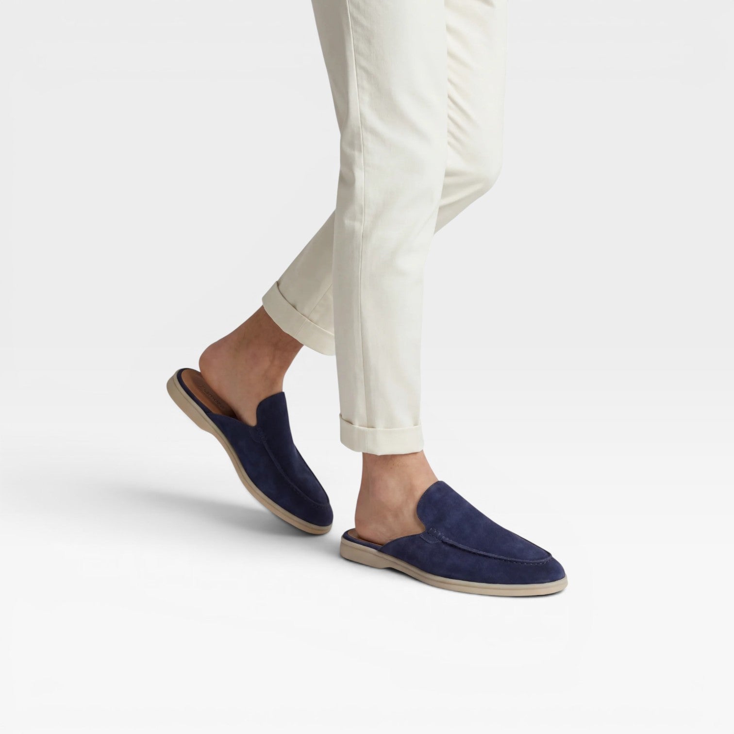 Mules en daim pour hommes Danoir Paris, sandales décontractées sans talon, en cuir bleu marine, faciles à enfiler.