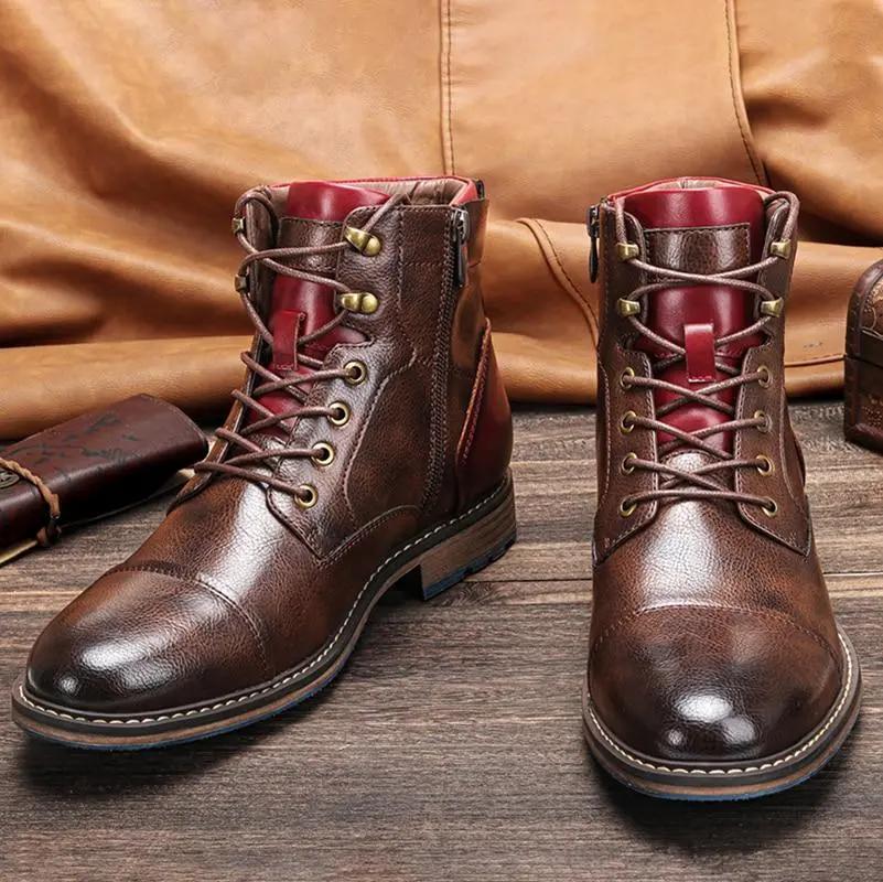 Bottes Oxford Dawson en cuir noir par Danoir Paris, vue de côté, avec lacets et semelle en caoutchouc.