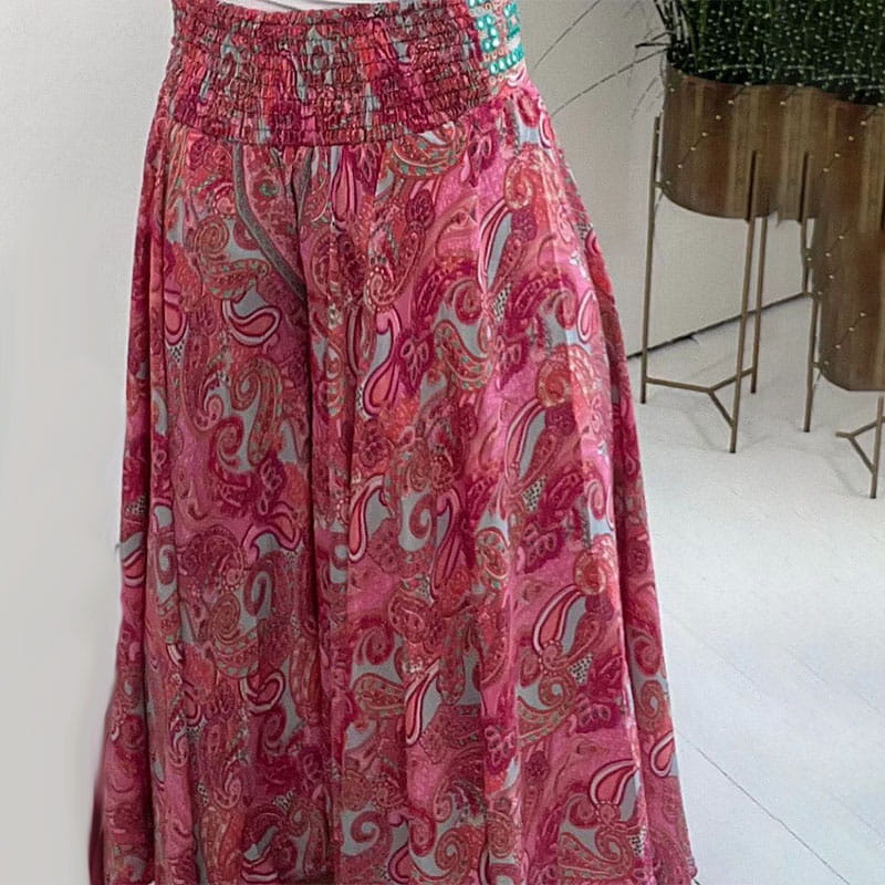 Pantalons boho chic légers Reagan de la collection #844 par Danoir Paris, en rouge avec un style décontracté et élégant.