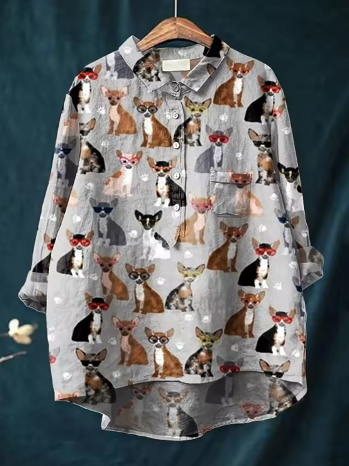Blouse pour chien Chihuahua Danoir Paris, modèle Cleo, style décontracté, tissu léger et confortable, vue de face sur animal.