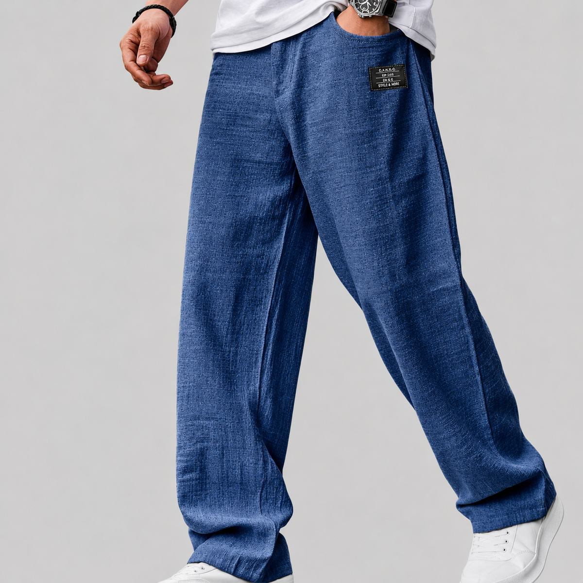Haut de gamme décontracté Marco en lin bleu de Danoir Paris, style élégant et confortable pour homme.