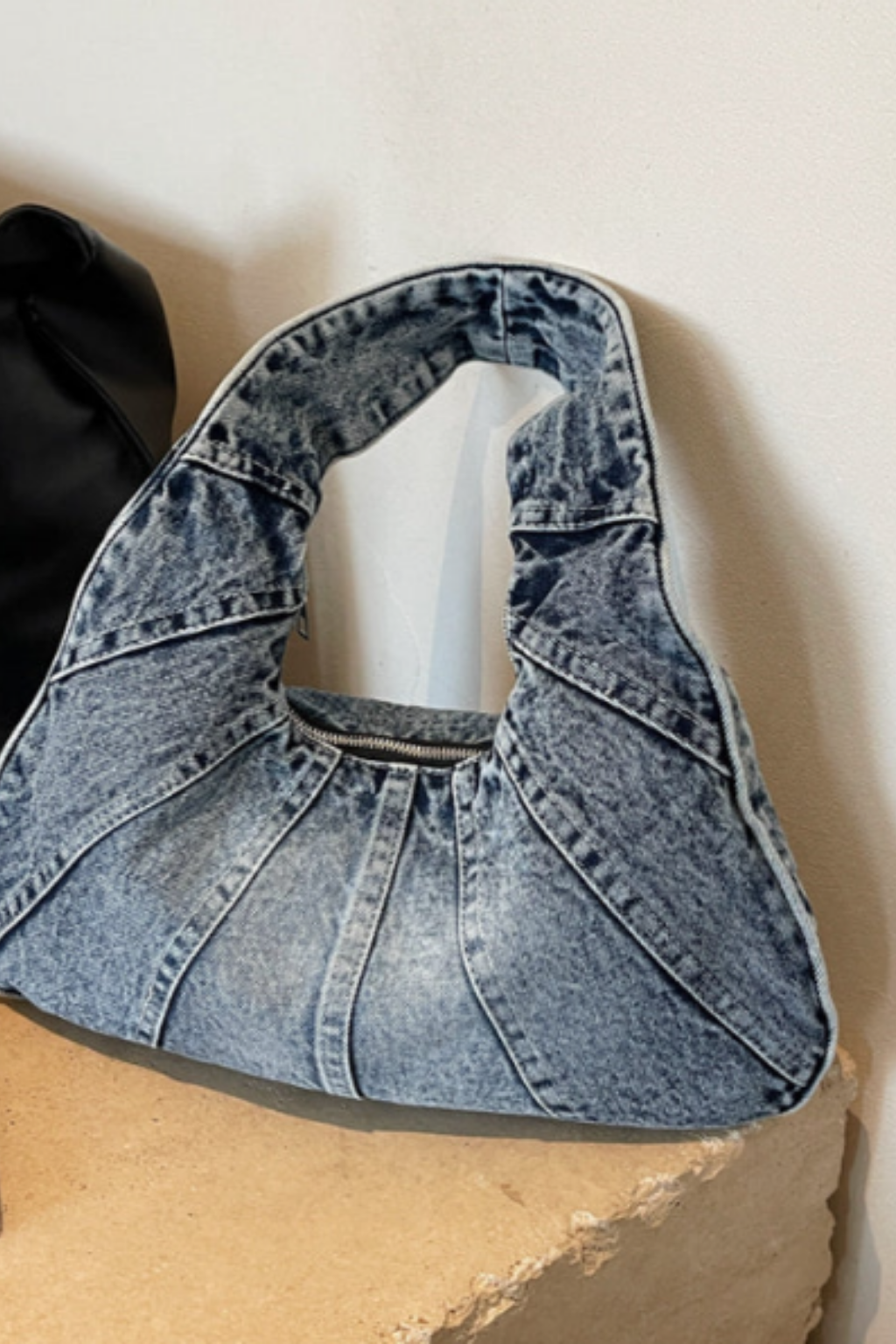 Sac d'épaule casual en denim bleu Danoir Paris, sac à bandoulière tendance Zara avec détails en coton.
