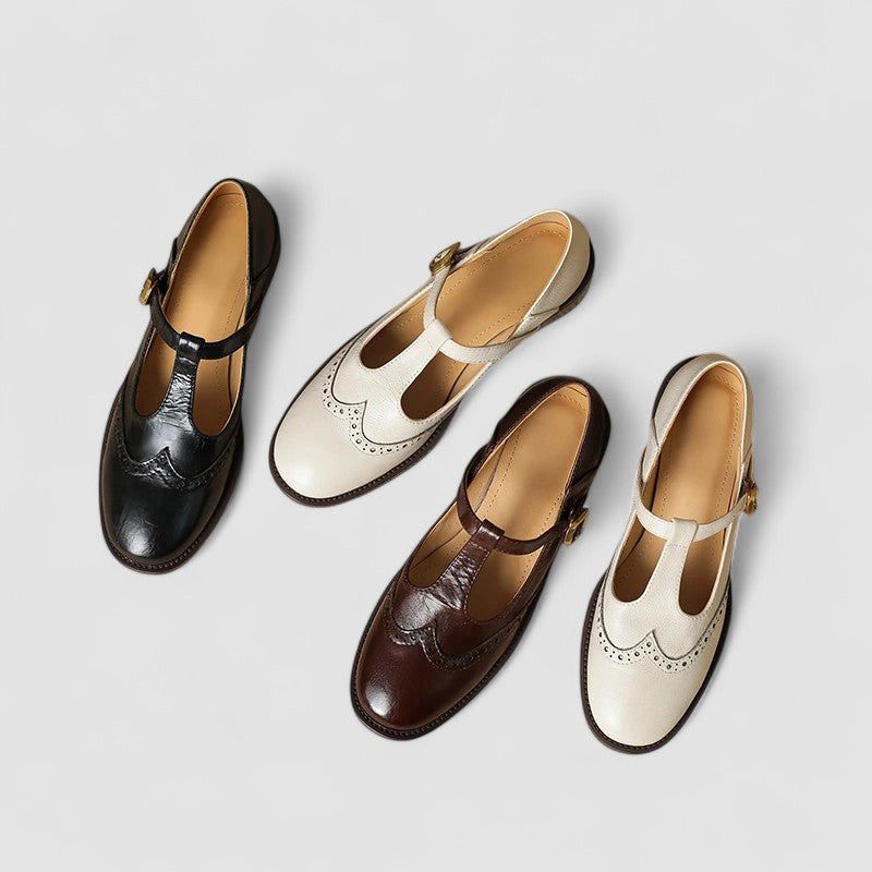 Chaussures bébé style oxford Émilienne™ beige de Danoir Paris, chaussures élégantes pour jeunes enfants.