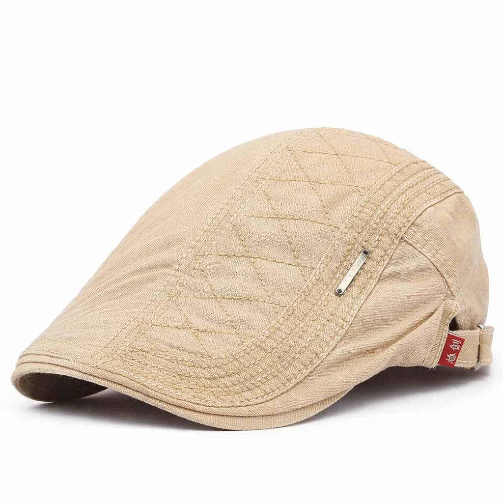 Casquette vintage Bloom™ pour animal de compagnie, beige, par Danoir Paris, style classique et élégant pour chiens ou chats.