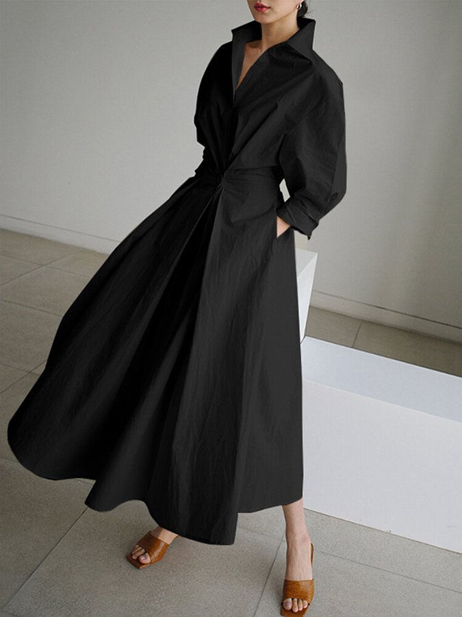 Robe longue beige élégante Clémence de Danoir Paris, style sophistiqué avec détails raffinés, vue de face sur mannequin.