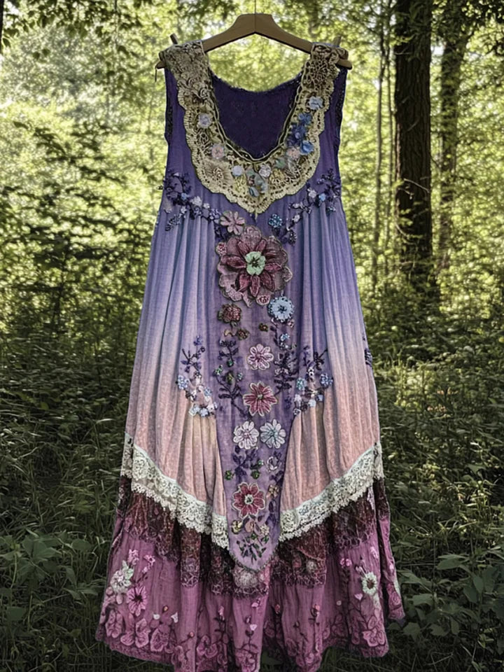 Robe bohème en lin beige Evabella de Danoir Paris, tissu léger et fluide, style décontracté et élégant.