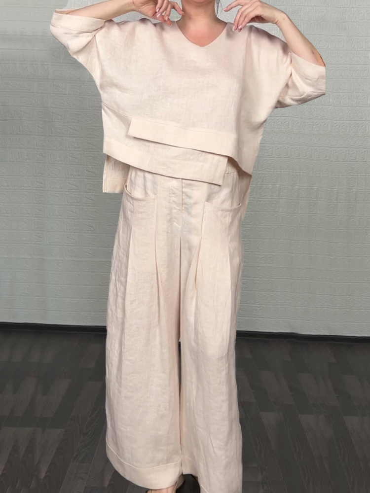 Ensemble décontracté en coton-lin blanc cassé de la marque Danoir Paris, porté par un mannequin.
