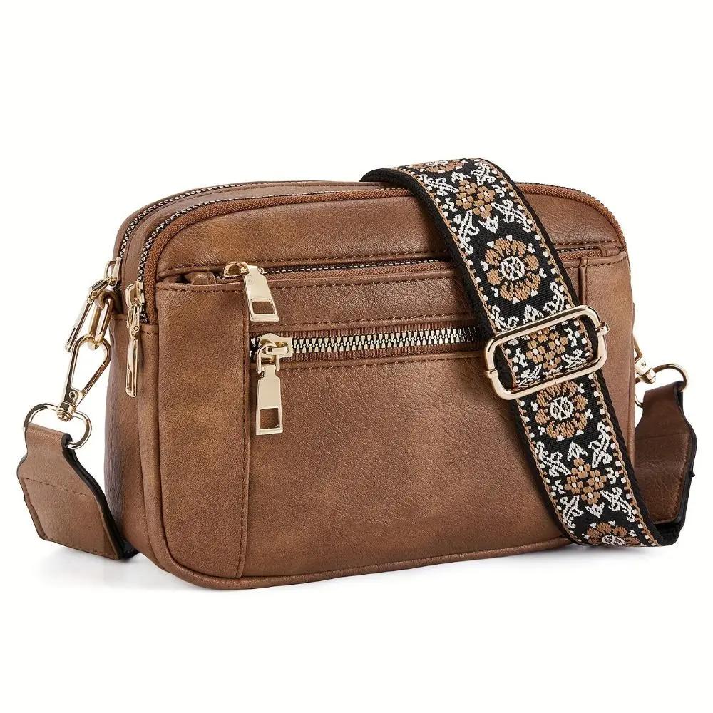 Sac à bandoulière blanc Danoir Paris Leila, sac chic en cuir avec bandoulière élégante, vue de face.