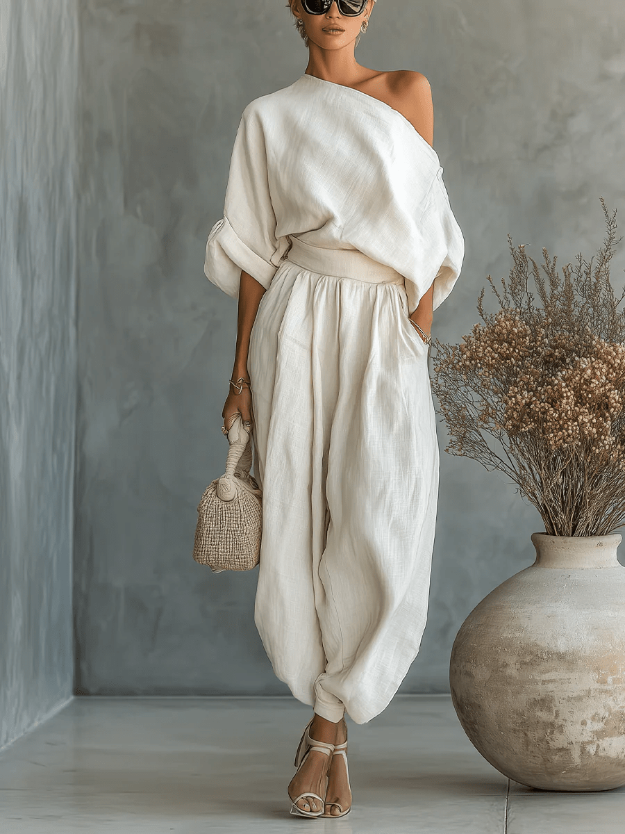 Ensemble 2 pièces blanc Mila™ de Danoir Paris avec encolure bardot, vue de face, tissu léger et élégant.