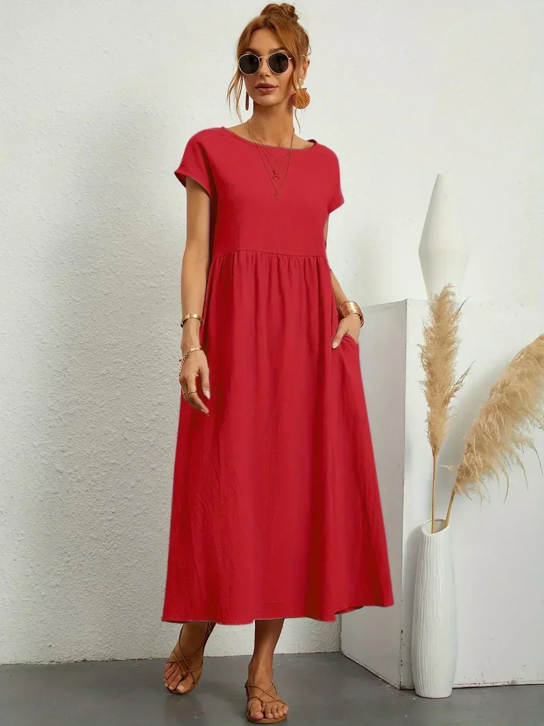 Robe midi décontractée Nataly de Danoir Paris, en tissu blanc avec coupe confortable et style élégant.