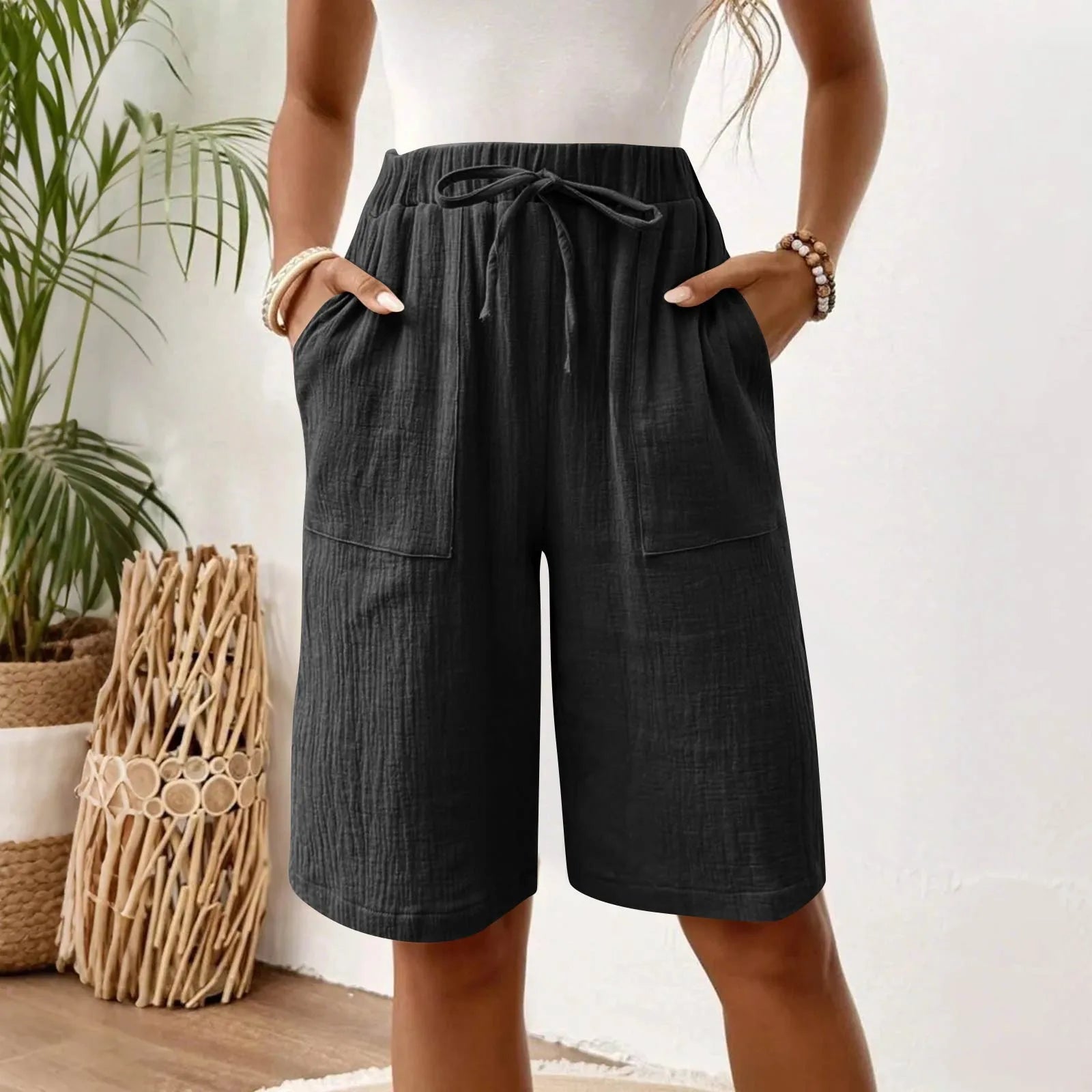Shorts en coton lin Sienna de Danoir Paris, couleur blanche, avec détails de couture visibles.