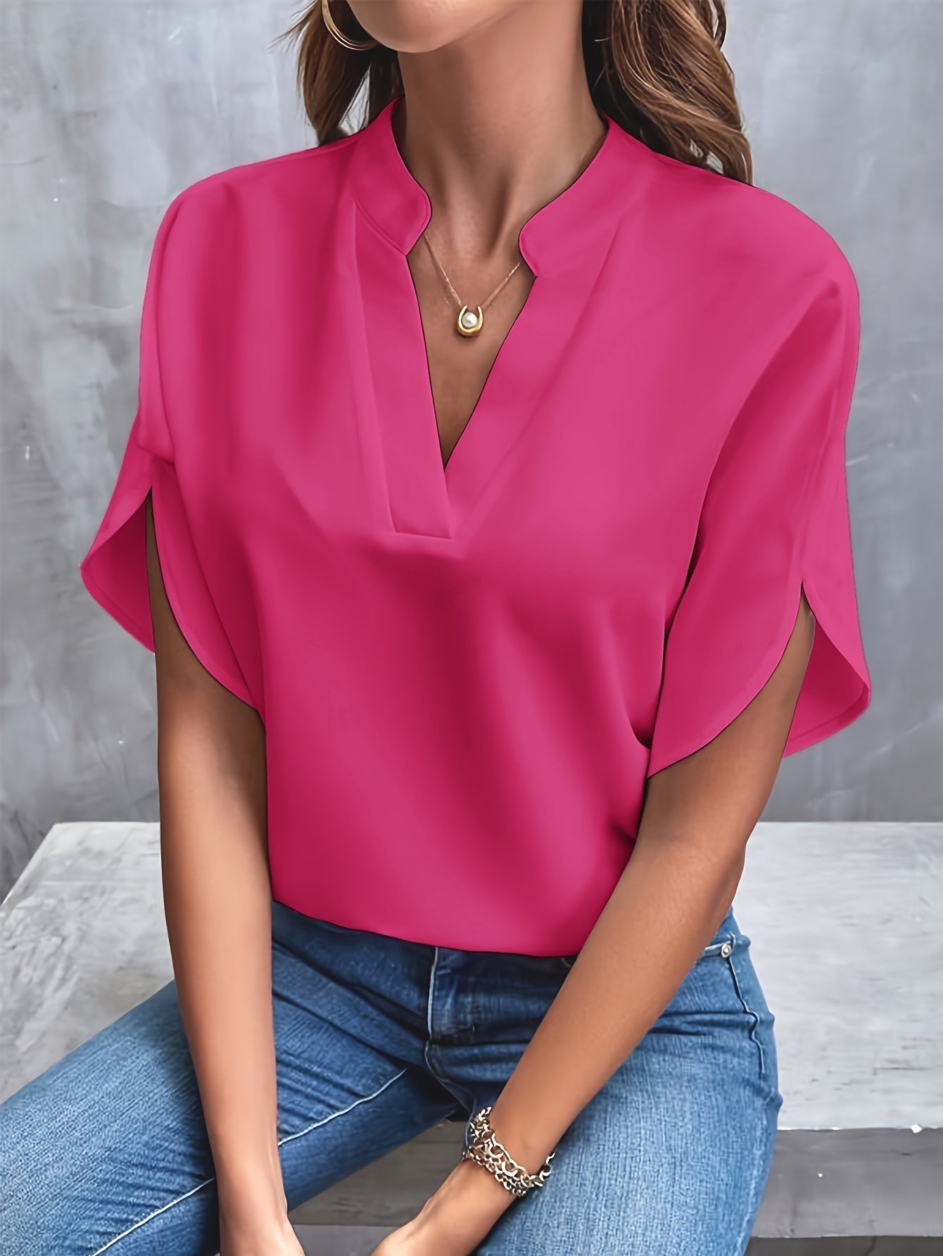 Blouse élégante blanche Danoir Paris Vivian, style polyvalent avec coupe fluide et détails sophistiqués.