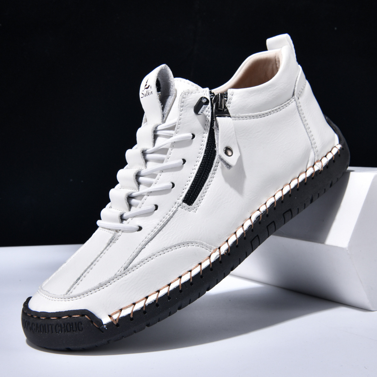 Chaussures en nabuk bleu Danoir Paris pour homme avec zip, élégantes et modernes, visibles sous différents angles.
