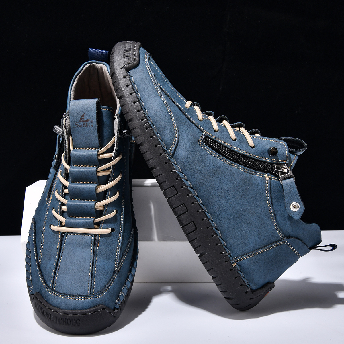 Chaussures en nabuk bleu Danoir Paris pour homme avec zip, élégantes et modernes, vue de face.