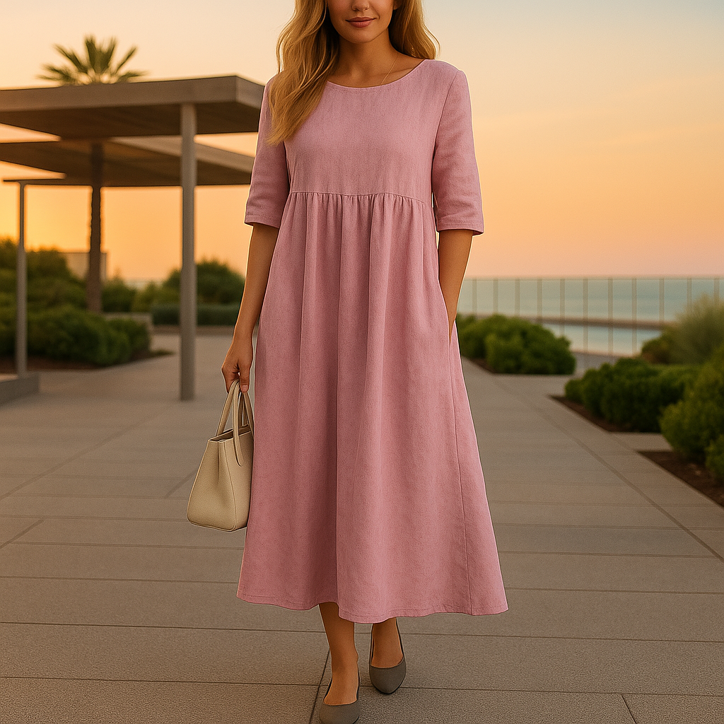 Robe en coton aérée Manon de Danoir Paris, vêtement léger bleu ciel avec détails élégants pour femmes.