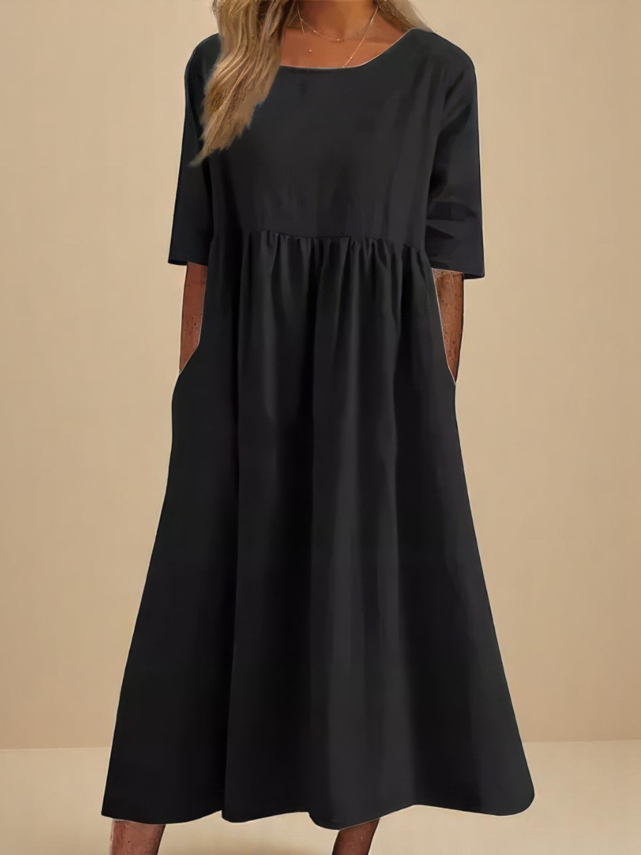 Robe en coton aérée de Danoir Paris, couleur bleu ciel, avec coupe légère et décontractée, parfaite pour l'été.