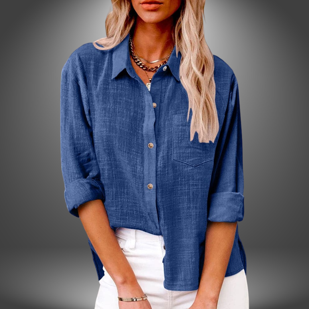 Blouse en lin premium Eve de Danoir Paris, en tissu bleu clair, vue de face.