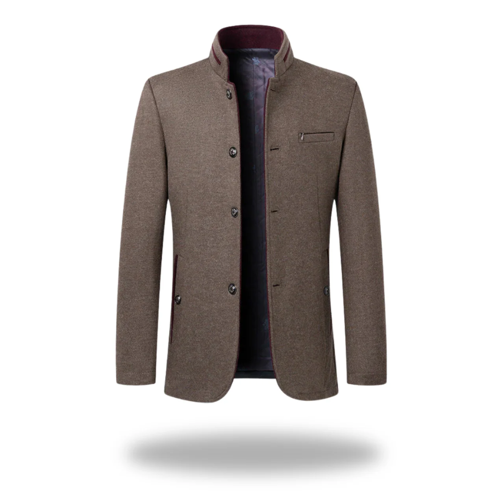 Blazer masculin élégant de Danoir Paris en bleu marine, veste chic avec coupe moderne et détails classiques.