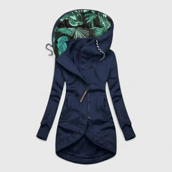 Veste confortable Danoir Paris Annalysiah en tissu bleu marine, veste décontractée et douce pour un style casual.