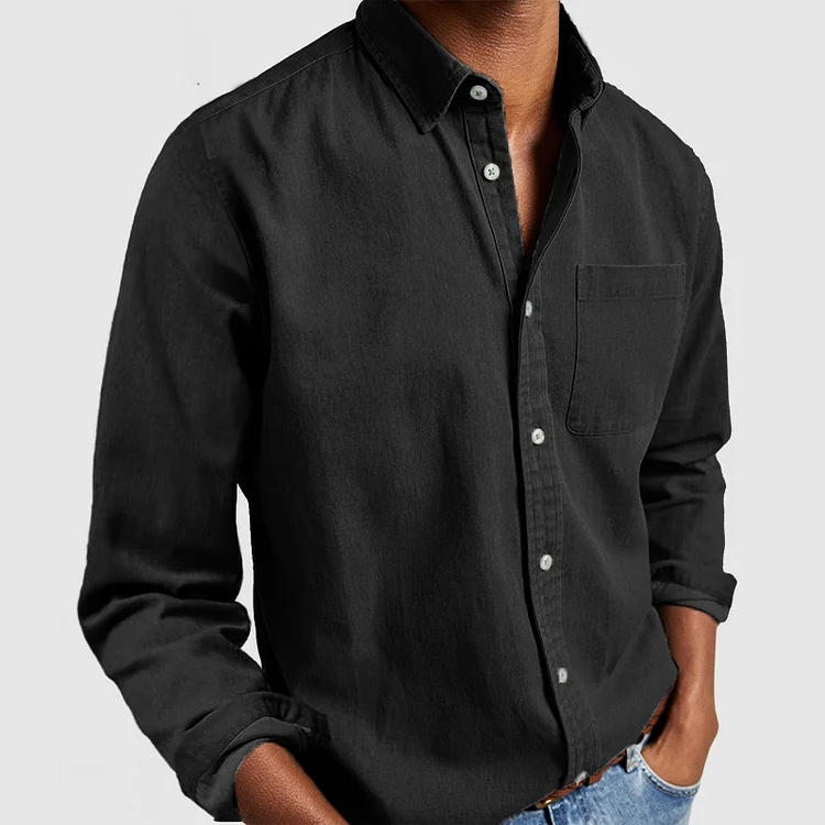 Chemise en coton bleu marine Danoir Paris pour homme, col classique, manches longues et coupe ajustée.