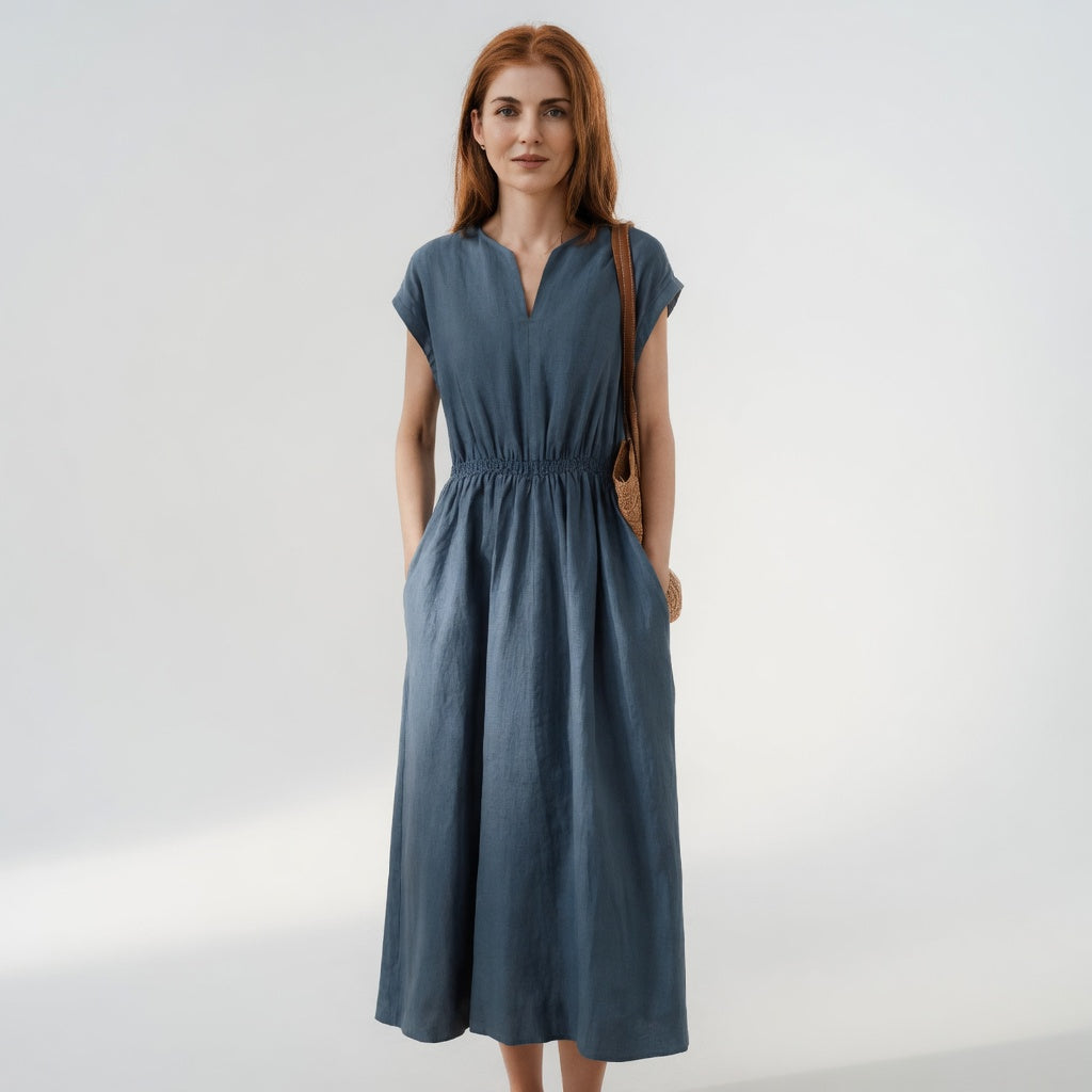Robe en lin mixte fluide Danoir Paris, couleur bleu marocain, avec coupe élégante et tissu léger.