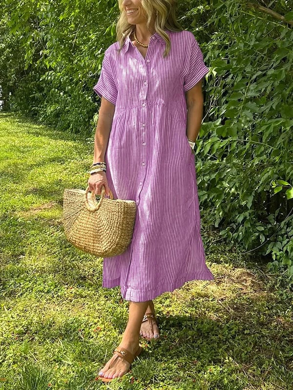 Robe maxi élégante Angela en bleu par Danoir Paris, détail de la coupe fluide et du tissu sophistiqué.
