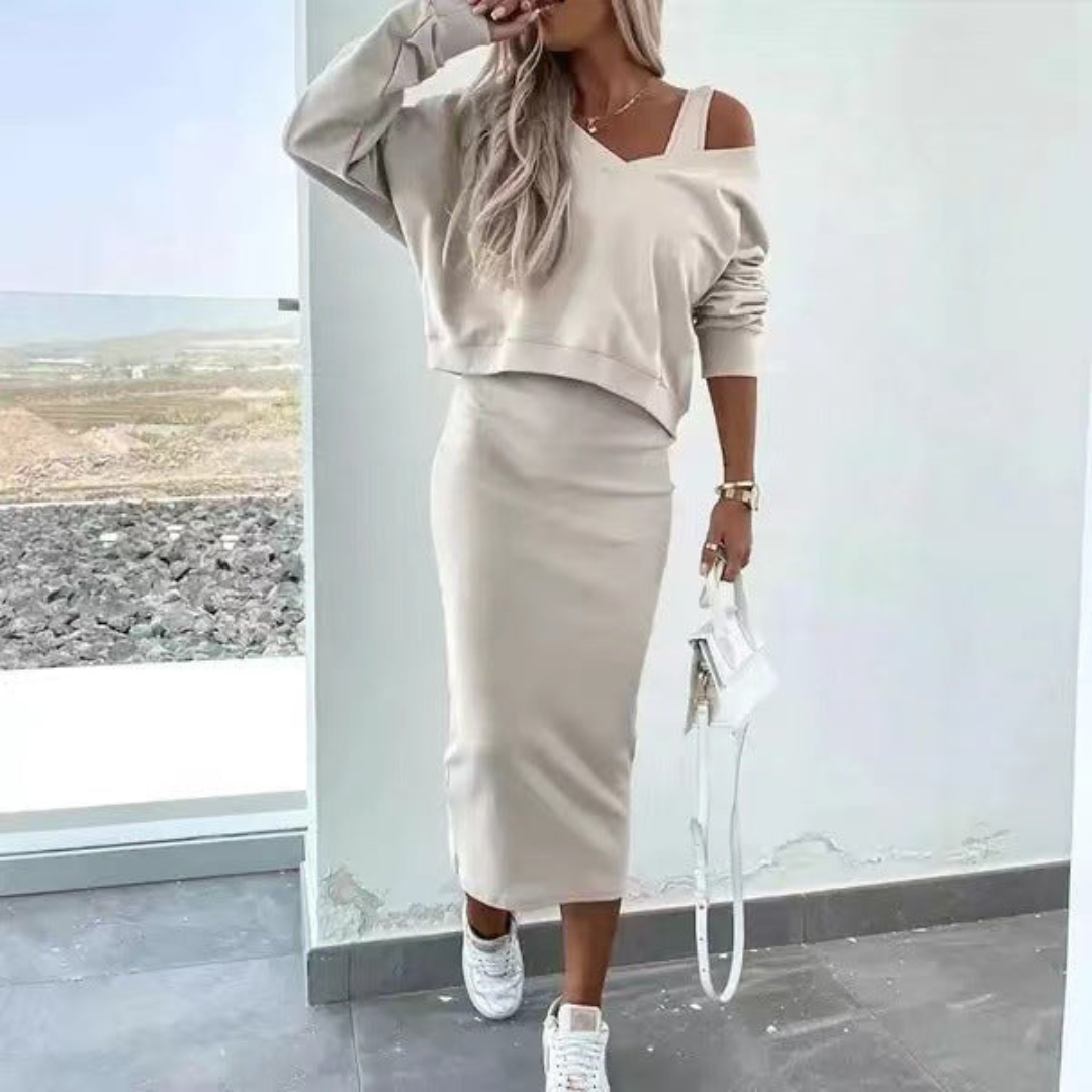 Vêtements Danoir Paris Edith en bleu, élégant et confortable, avec un style chic et moderne pour femmes.