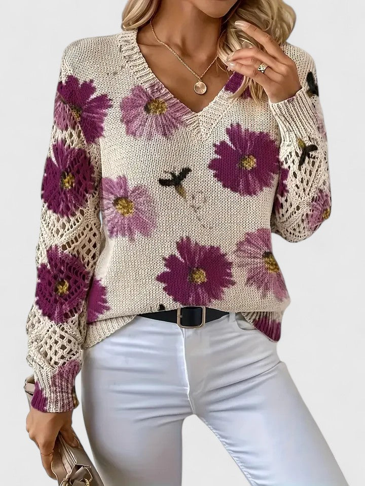 Cardigan léger floral Aurélie de Danoir Paris, en tissu bleu avec motif fleuri, vue de face.