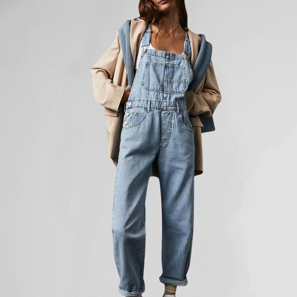 Combinaison en denim urbain Jacqui de Danoir Paris, coupe ajustée, couleur bleue, pour un style décontracté et tendance.